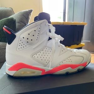 Jordan Retro 6 Infrared
